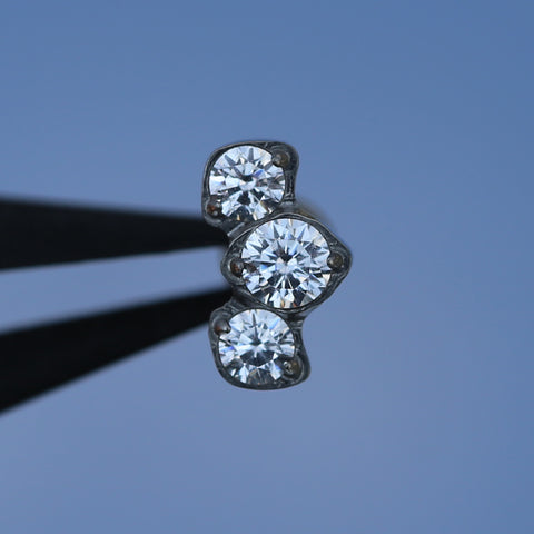 18G 16G Threadless Labret Stud Three CZ Cluster ASTM F136 Titanium