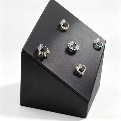 Rhombus Shape Leather Piercing Jewelry Display with Clip for Septum Nipple Piercing Jewelry